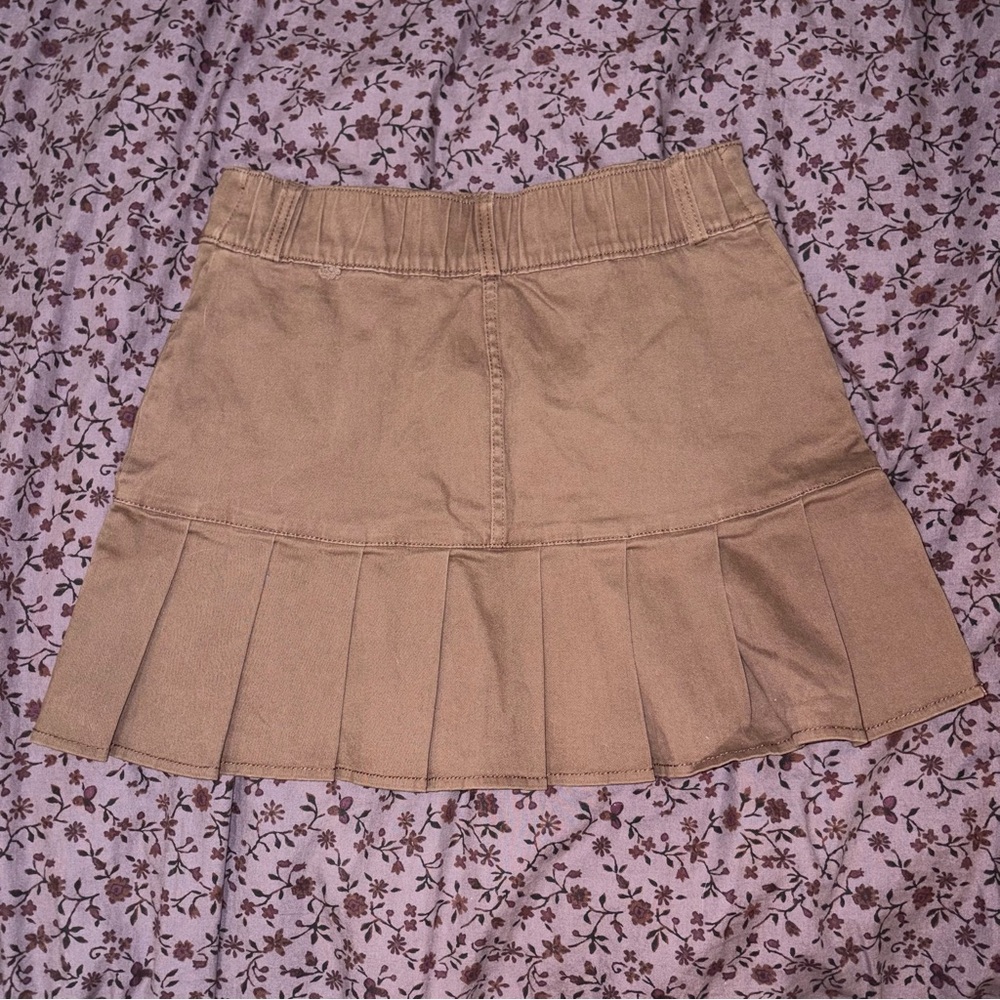 Hollister Tan Mini Skirt with Pleats - Picture 2 of 6